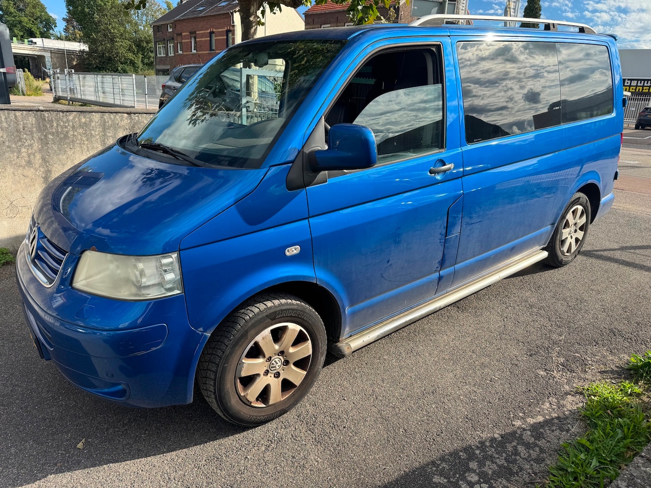 Volkswagen Transporter - 2.5 TDI 300 Comfortline DC Airco 174pk 60 Edition - AutoWereld.nl