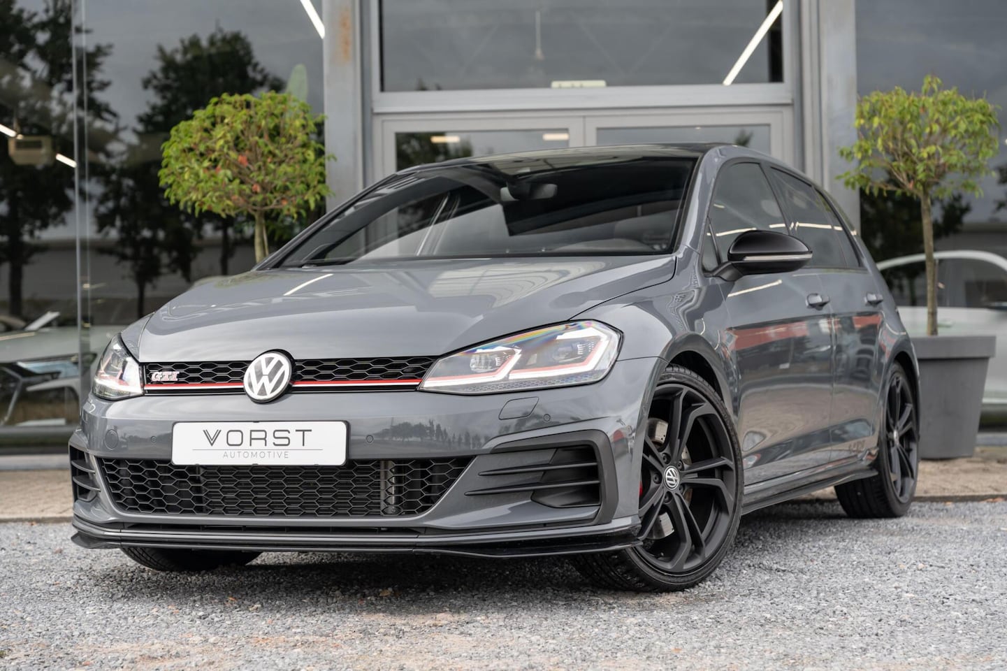 Volkswagen Golf - 2.0 TSI GTI TCR Pano Dsg Akrapovic - AutoWereld.nl