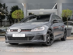 Volkswagen Golf - 2.0 TSI GTI TCR Pano Dsg Akrapovic DCC