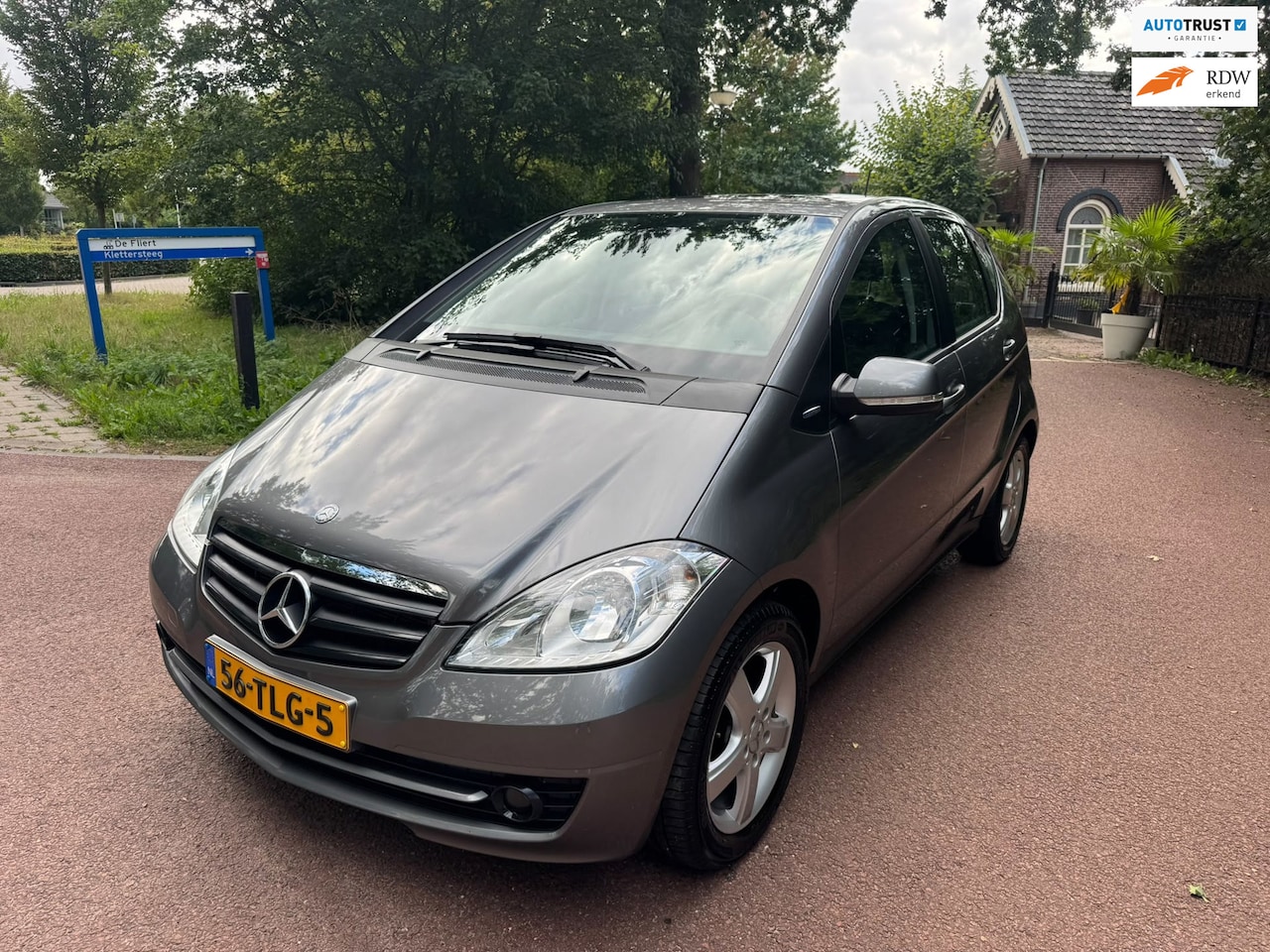 Mercedes-Benz A-klasse - 160 BlueEFFICIENCY Business Class / Airco / Pano / NAP / Aux / Apk - AutoWereld.nl