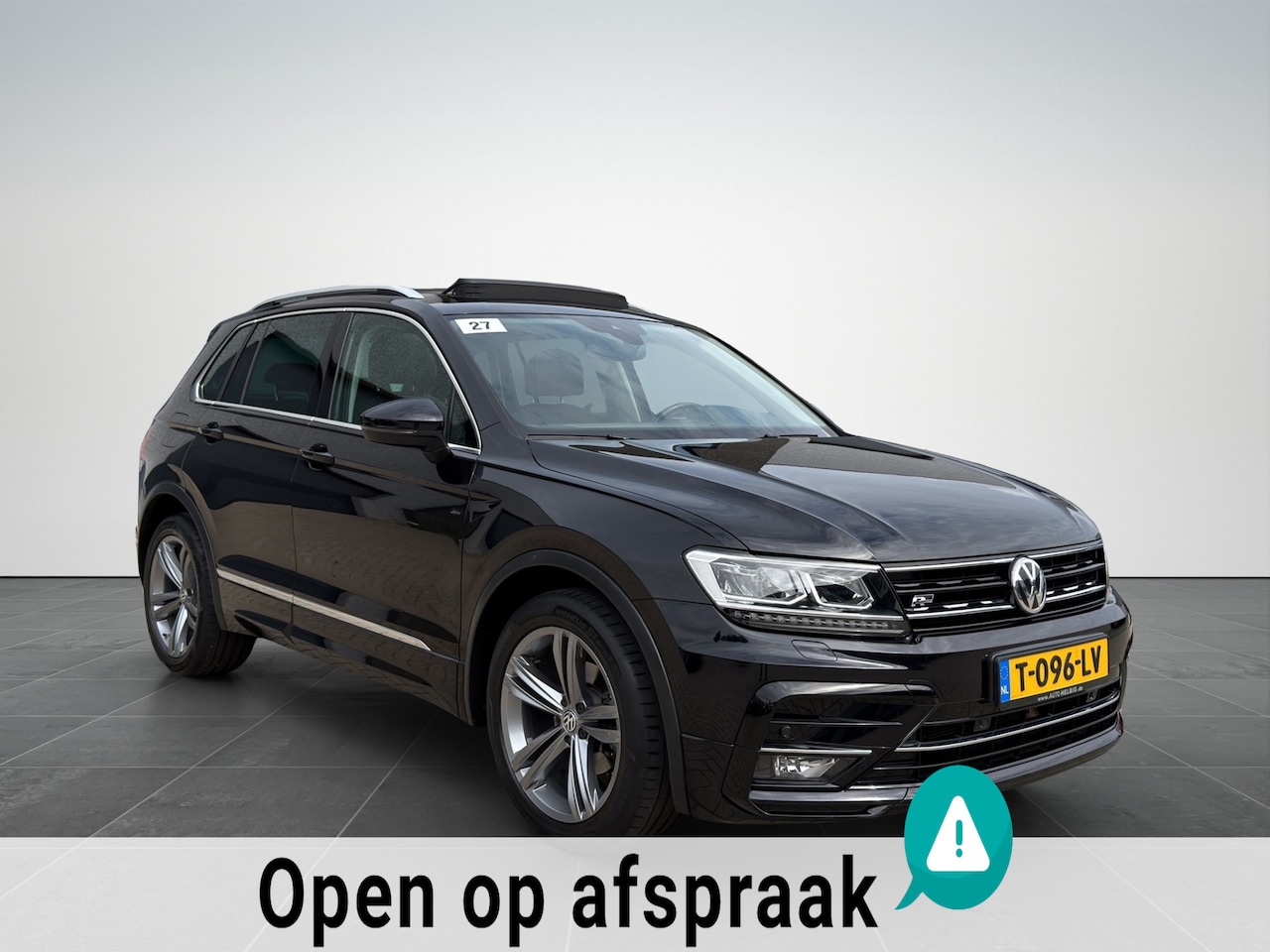 Volkswagen Tiguan - 1.5 TSI ACT R-Line|Panoramdak|Trekhaak - AutoWereld.nl