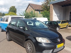 Volkswagen Golf Plus - 1.6 FSI Comfortline Business