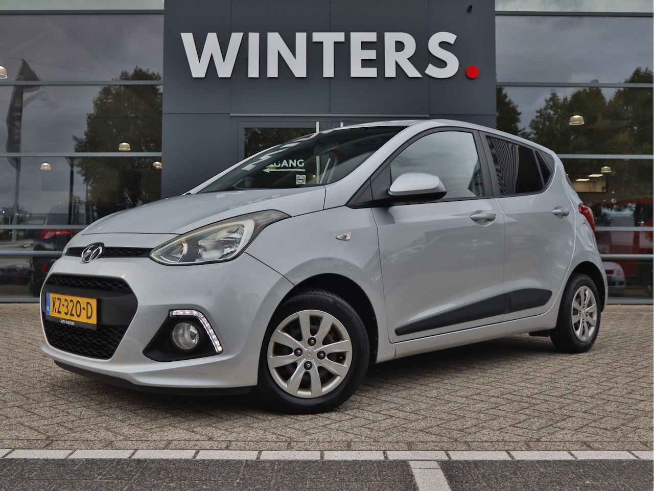 Hyundai i10 - 1.0i i-Motion Go! | Navigatie | Cruise Control | Climate Control | - AutoWereld.nl
