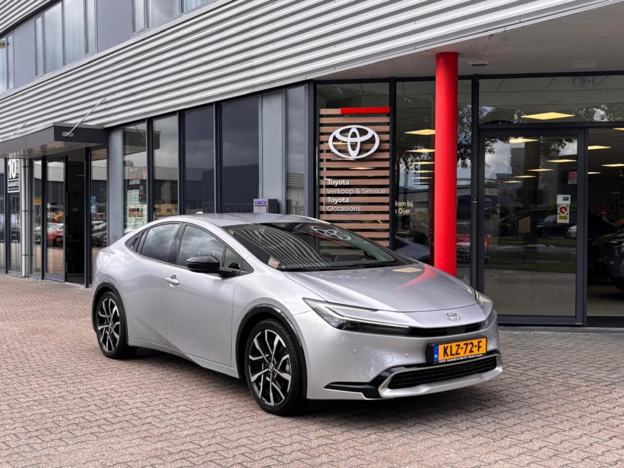 Toyota Prius - 2.0 Phev 220 Executive - AutoWereld.nl