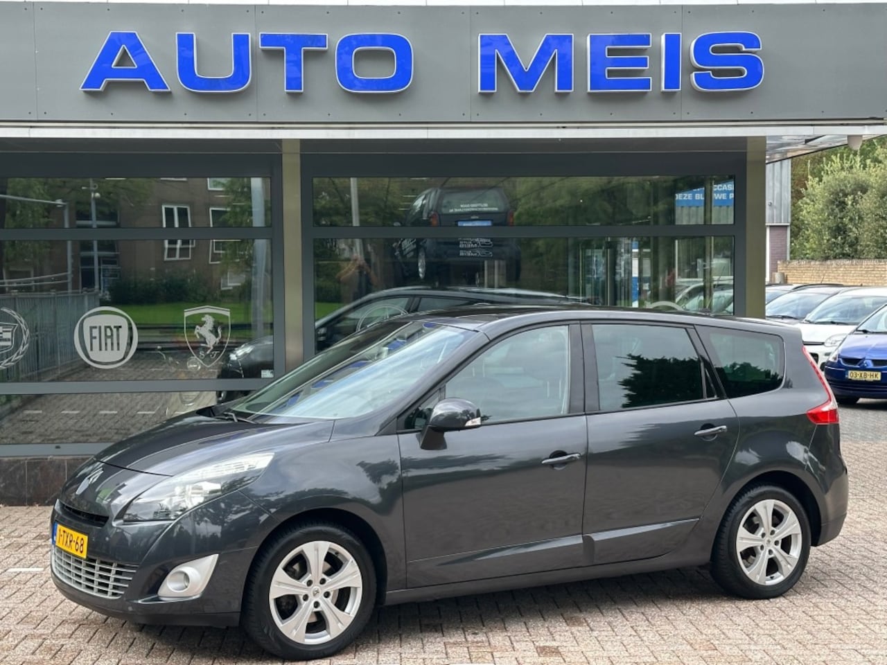 Renault Scénic - 2.0 Expression 7 P. Automaat Navi panorama Cruis - AutoWereld.nl