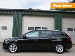 Peugeot 308 - 1.2 PURET.BLUE L. EX