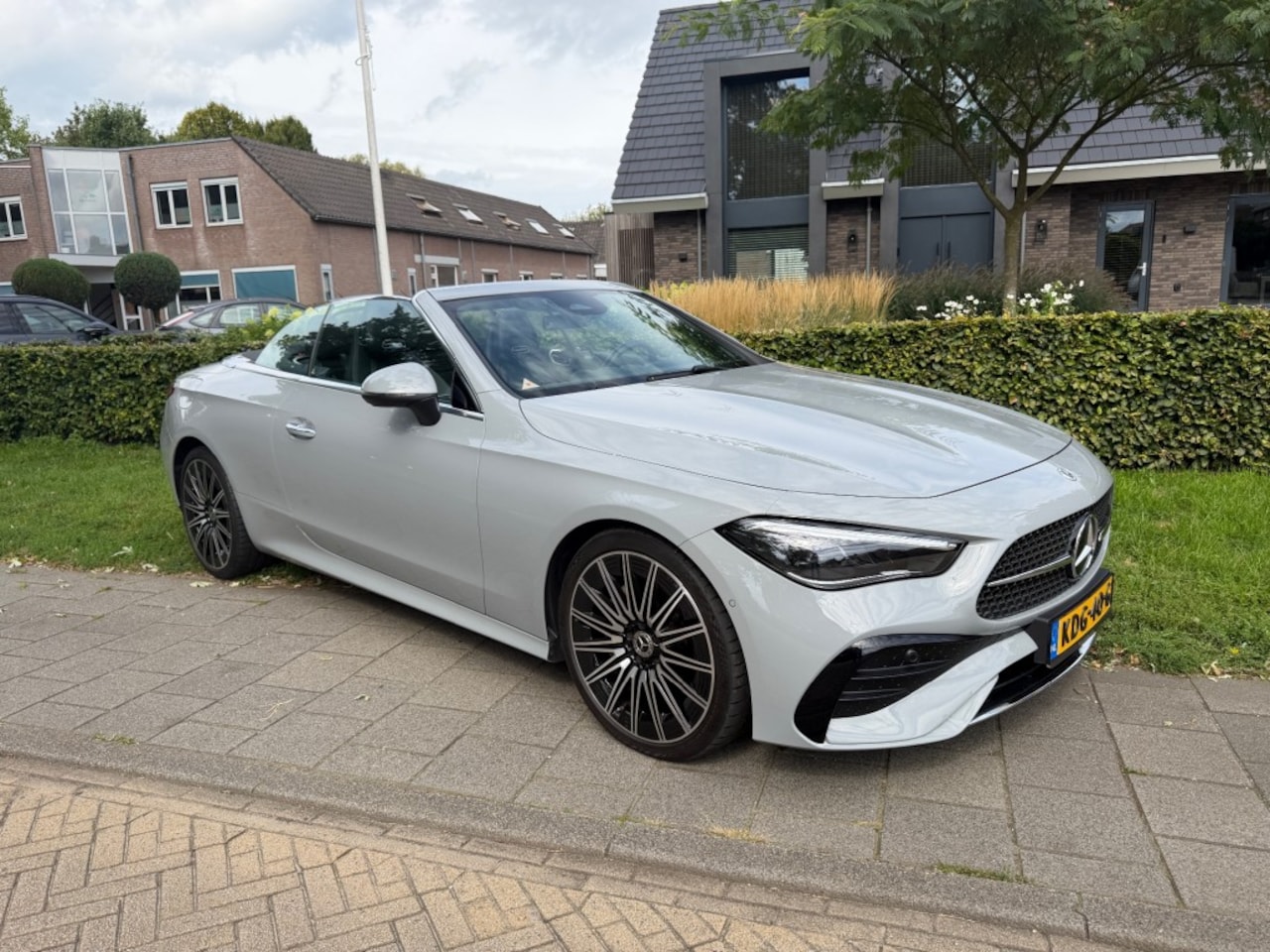 Mercedes-Benz CLE Coupé - 180 AMG,Memo stoelen,Burmeister,Klasse 3 alarm,Camera's - AutoWereld.nl