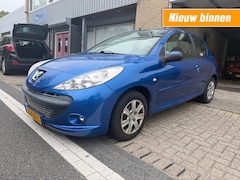 Peugeot 206 - 1.4 GENERATION 3DRS 2DE EIG rijdt goed NAP APK 4-2027 NETTE AUTO
