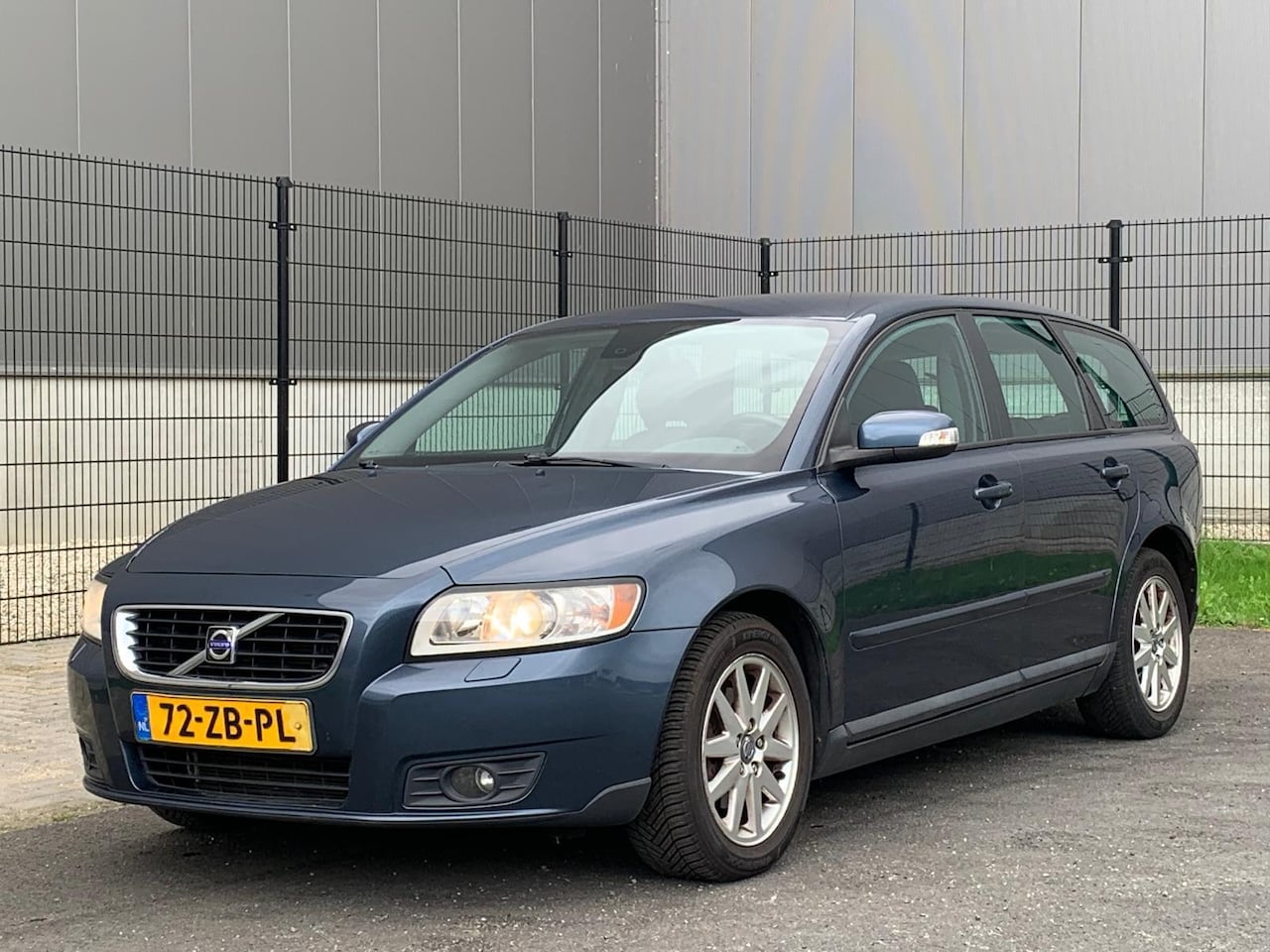 Volvo V50 - 1.8F Kinetic|CLIMATE CONTROL|TREKHAAK|1/2 LEDER - AutoWereld.nl