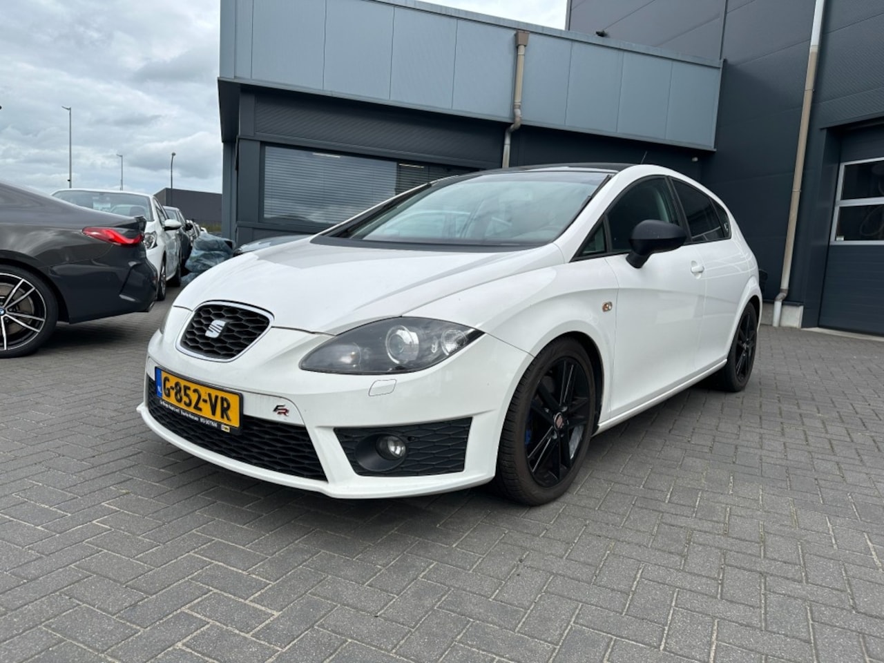 SEAT Leon - 2.0 TFSi FR Aut. Navigatie stoelverw. - AutoWereld.nl