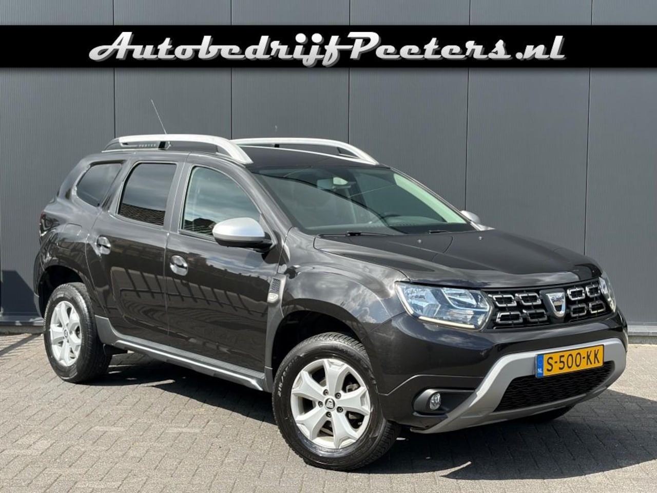 Dacia Duster - 1.6 Comfort Navigatie Cruise Camera PDC Hoge instap - AutoWereld.nl