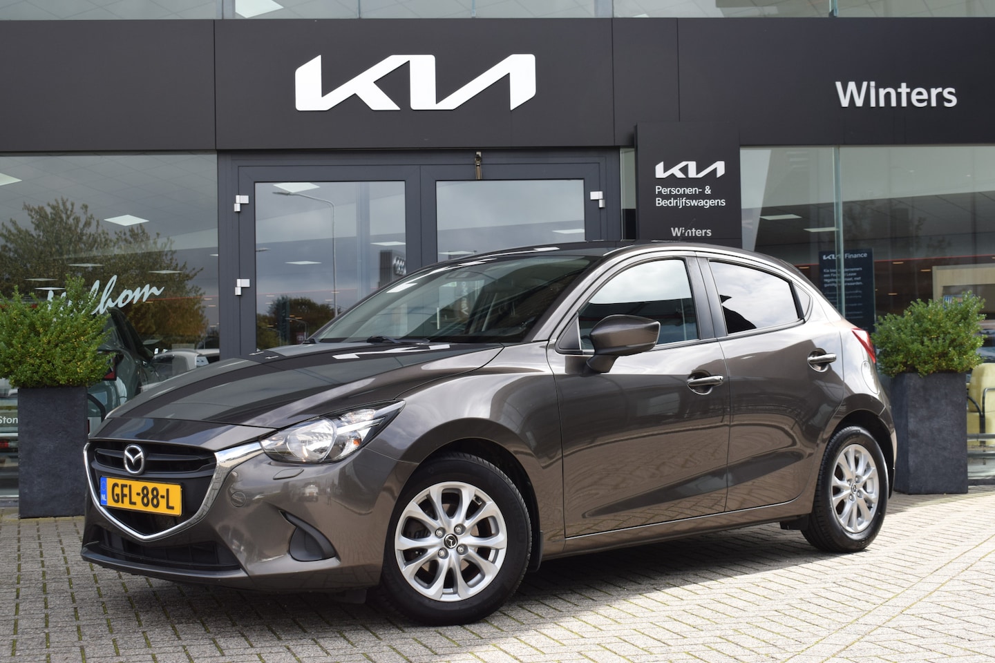 Mazda 2 - 1.5 Skyactiv-G TS automaat | Trekhaak | Stoelverwarming | Camera | Climate & Cruise Contro - AutoWereld.nl