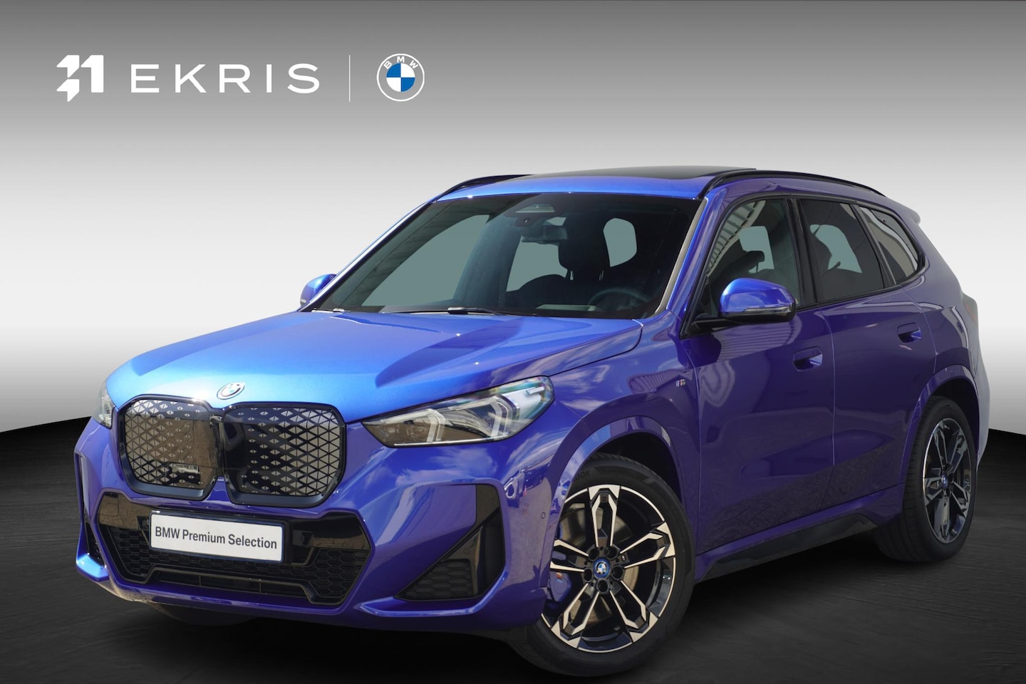 BMW iX1 - eDrive20 | M Sportpakket | Panoramadak | Head-Up Display | Trekhaak | Comfort Access - AutoWereld.nl