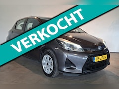 Toyota Yaris - 1.5 Full Hybrid Aspiration 5-Drs AUTOMAAT / Trekhaak / Airco
