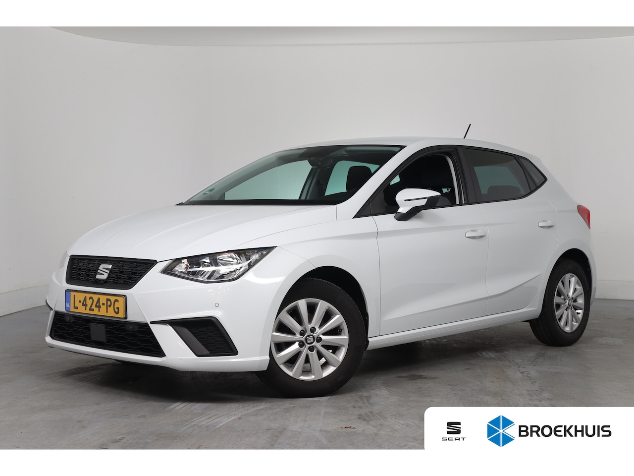 SEAT Ibiza - 1.0 TSI Style Business Intense | 1e Eigenaar! | Dealer Onderhouden | Navi | Clima | Camera - AutoWereld.nl