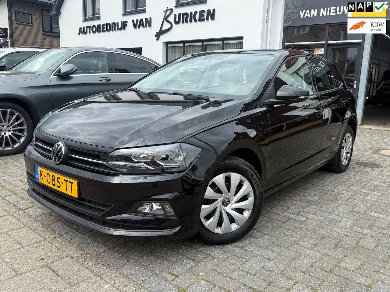 Volkswagen Polo - 1.0 MPI Comfortline 1.0 MPI Comfortline, Apple Carplay/Android,Navigatie,Cruise control,Airco - AutoWereld.nl