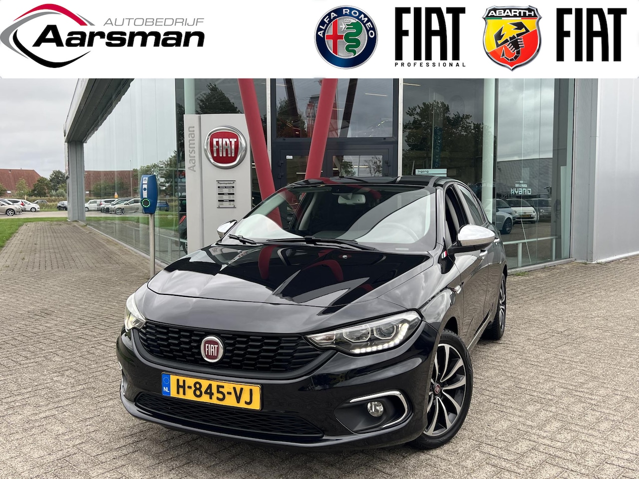 Fiat Tipo - 1.4 Mirror | Navi | Parkeersensoren | Cruise control | - AutoWereld.nl