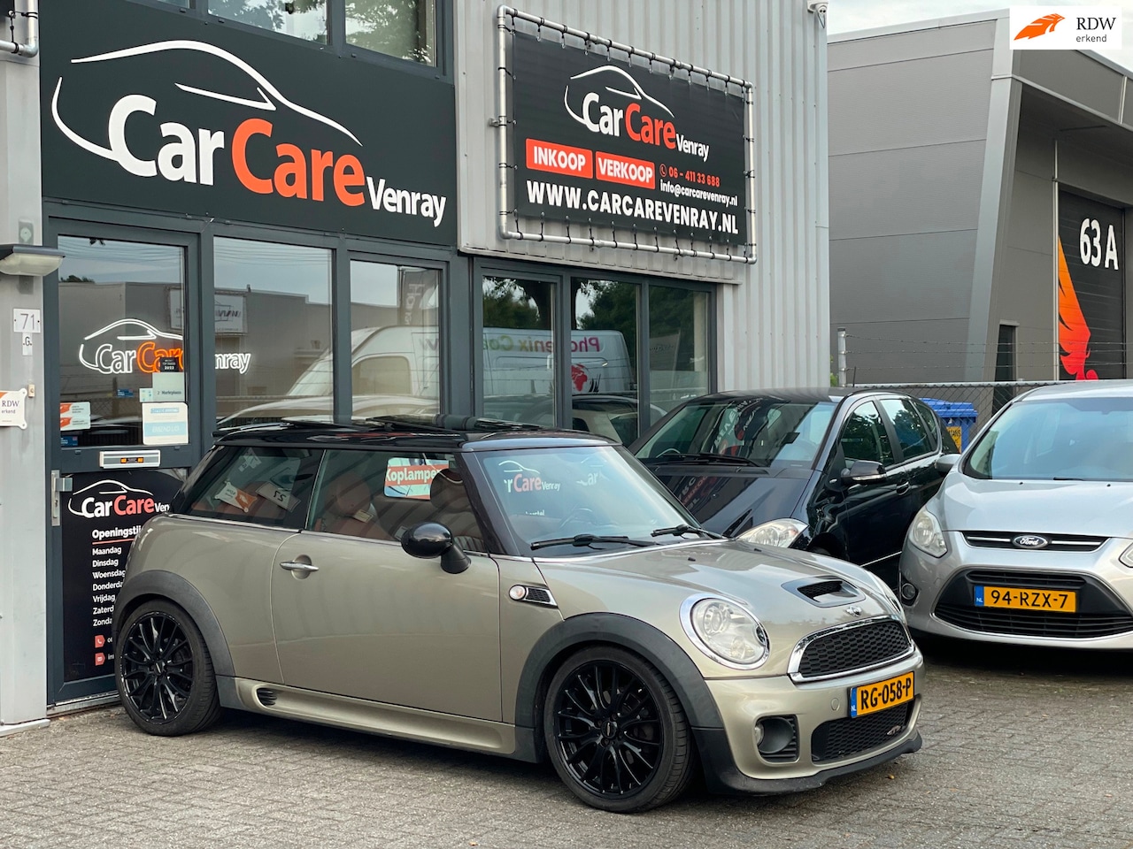 MINI 3-Deurs - 1.6 Cooper S Chili Pops&Bangs APK10-2027 AIRCO CRUISECONTROLE PANORAMADAK UITLAAT SYSTEEM - AutoWereld.nl
