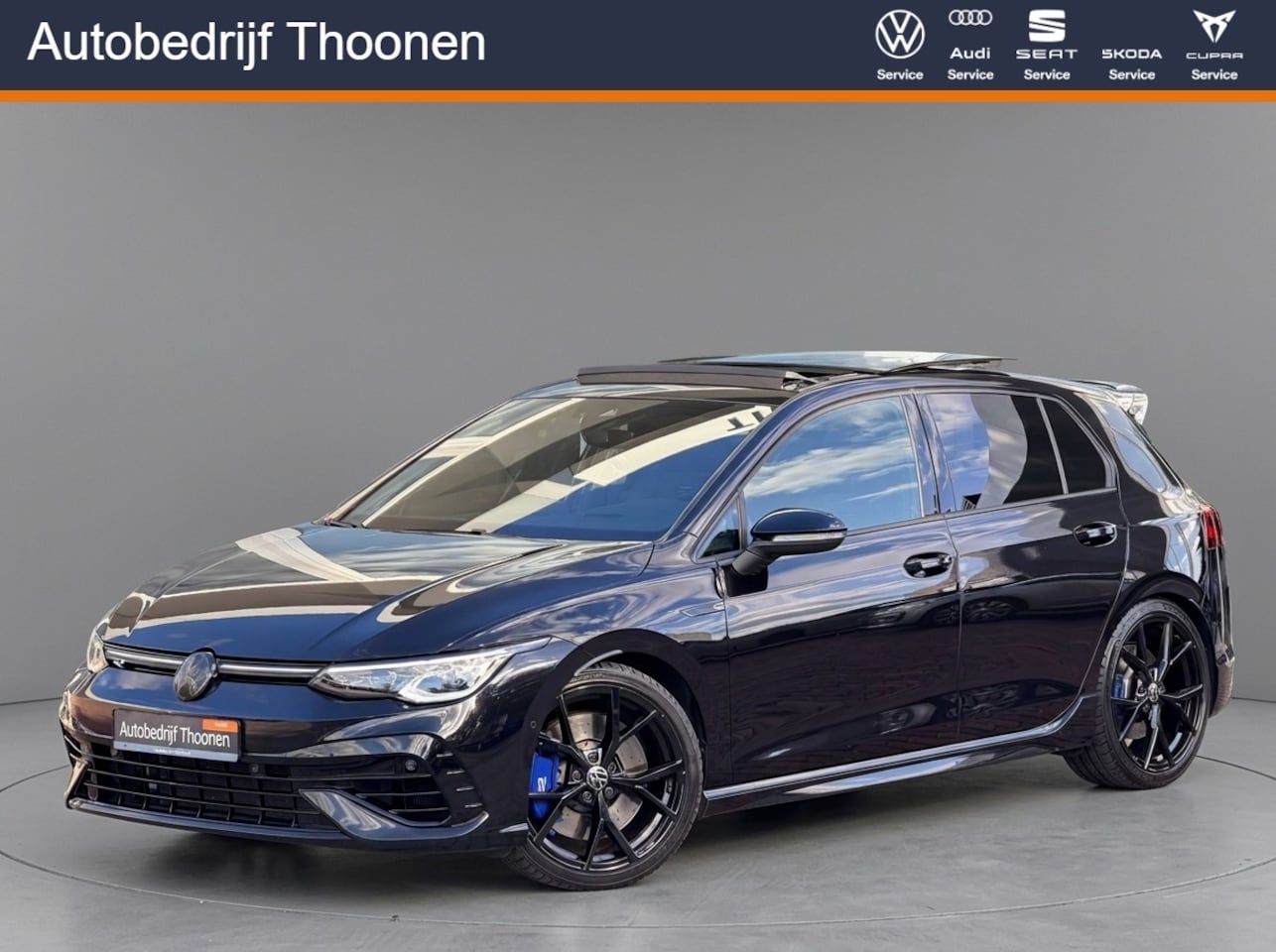 Volkswagen Golf - 2.0 TSI R Performance 4Motion | Akra | Leer | Pano | H&K | Keyless - AutoWereld.nl