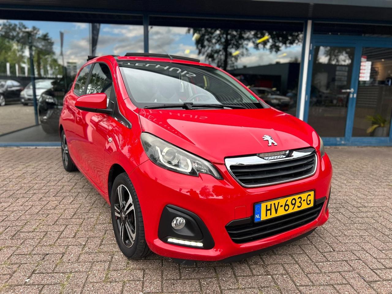 Peugeot 108 - 1.0 e-VTi Active TOP!|Open dak|Airco|Dealer Onderhouden