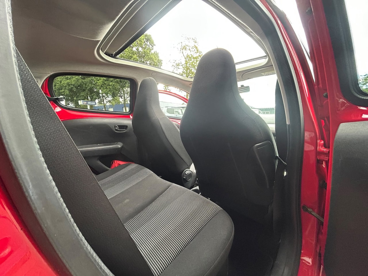 Peugeot 108 - 1.0 e-VTi Active TOP!|Open dak|Airco|Dealer Onderhouden