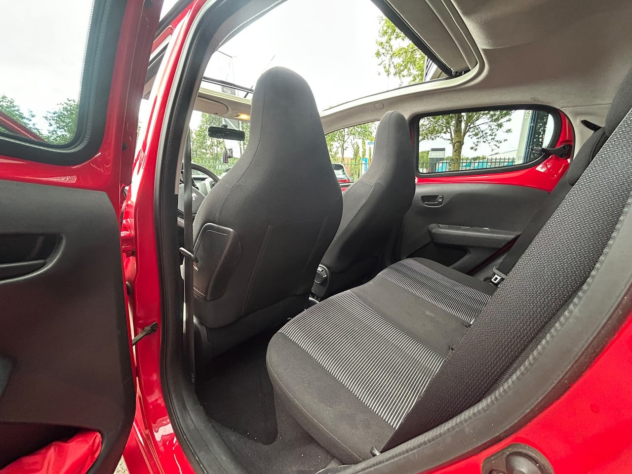 Peugeot 108 - 1.0 e-VTi Active TOP!|Open dak|Airco|Dealer Onderhouden