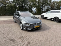 Volkswagen Passat Variant - 1.4 TSI ACT Connected Series AUTOMAAT TREKHAAK CAMERA STOELVERWARMING