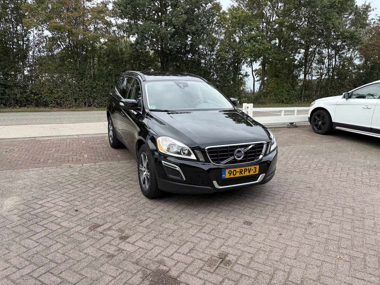 Volvo XC60 - 2.0 T5 Momentum TREKHAAK  CAMERA PDC - AutoWereld.nl