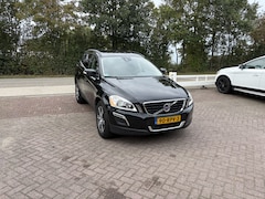 Volvo XC60 - 2.0 T5 Momentum TREKHAAK CAMERA PDC