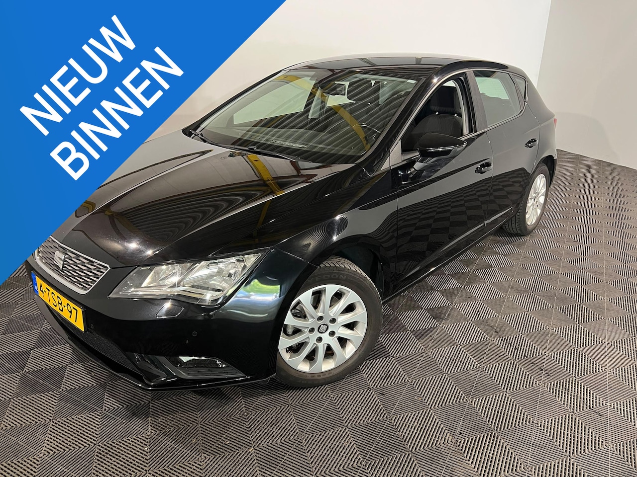 SEAT Leon - 1.6 TDI Style 1.6 TDI Style - AutoWereld.nl