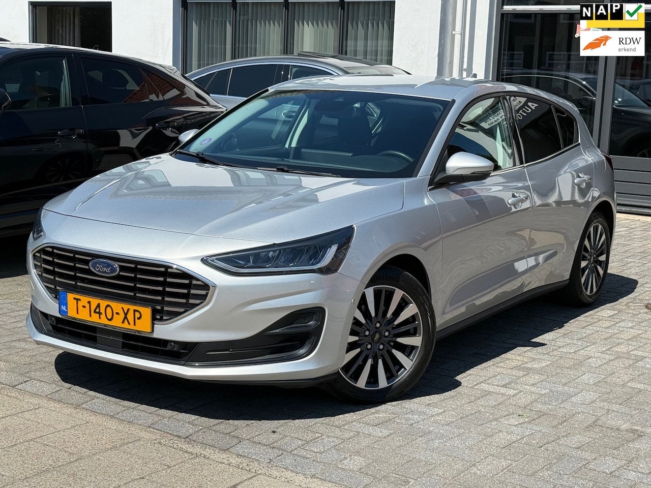 Ford Focus - 1.0 EcoBoost Hybrid Titanium X 1.0 EcoBoost Hybrid Titanium X, Apple Carplay/Android,Navigatie,Stuurverwarming,Stoelverwa - AutoWereld.nl