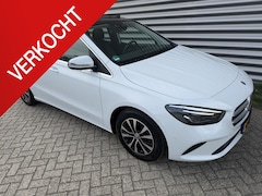 Mercedes-Benz B-klasse - 200 Panorama Trekhaak Widescreen Multibeam B-klasse 200 Business Solution AMG