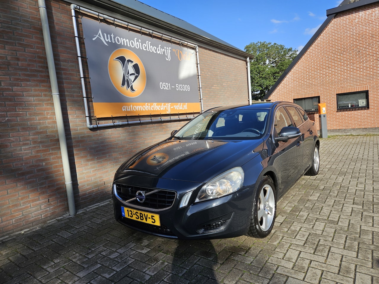 Volvo V60 - 2.0T Momentum 2.0T Momentum - AutoWereld.nl