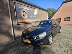 Volvo V60 - 2.0T Momentum