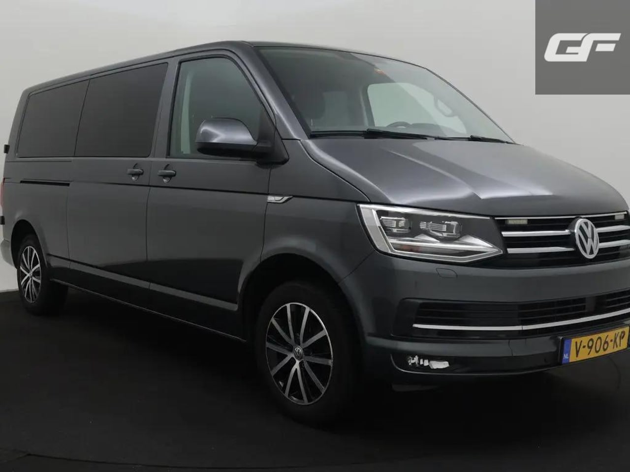 Volkswagen Transporter - 2.0 TDI L2H1 DC Highline DSG CarPlay ACC - AutoWereld.nl