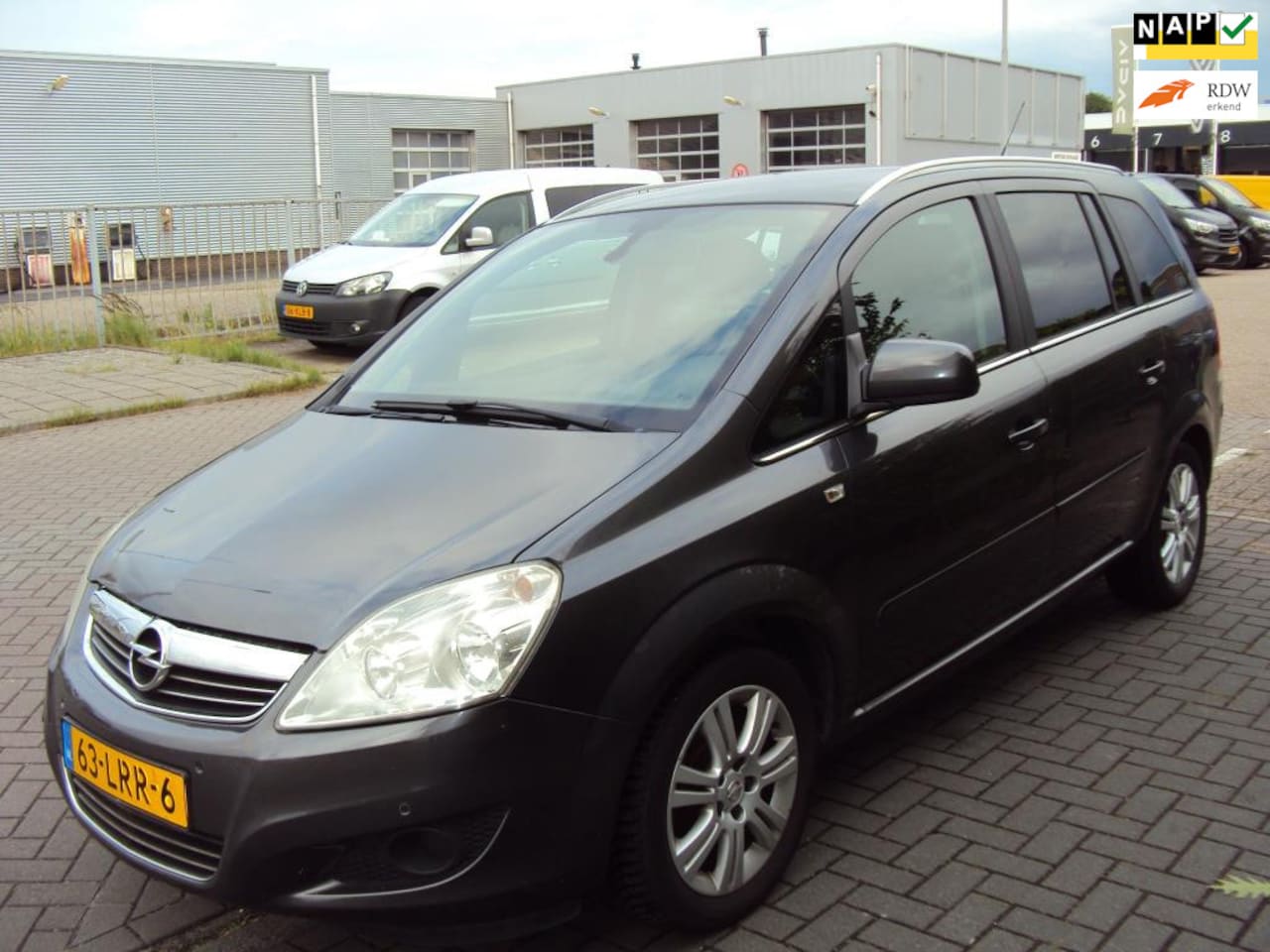 Opel Zafira - 1.6 Cosmo 1.6 Cosmo - AutoWereld.nl