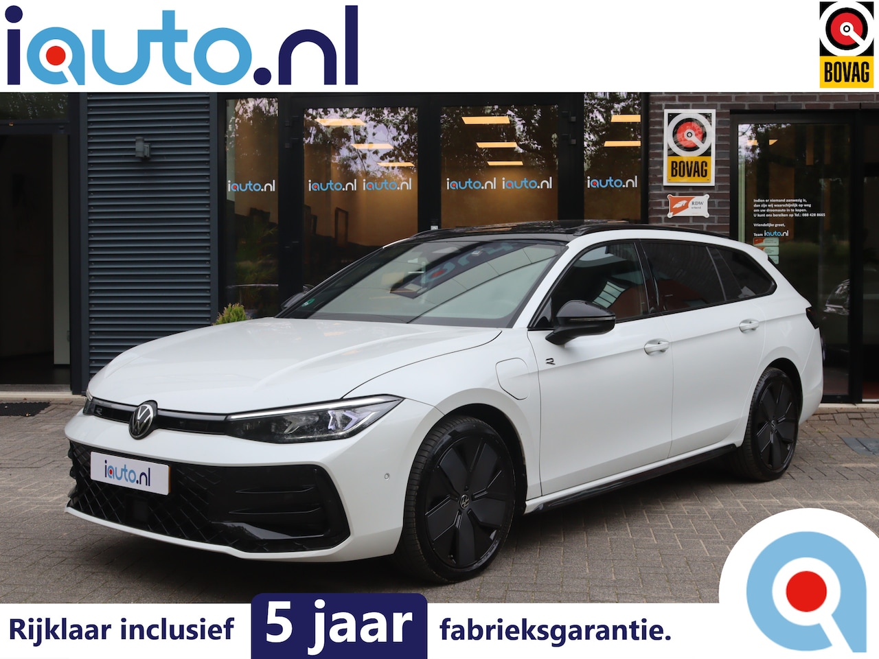 Volkswagen Passat Variant - 1.5 eHybrid 272PK R-Line Black Style+ Leder/Pano/IQ.Light/360/Headup/HK/Navi Max/ACC/19"/T - AutoWereld.nl