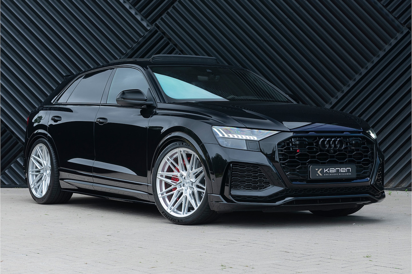 Audi RSQ8 - 4.0 TFSI RS Q8 quattro 600PK Keramisch Pano Luchtvering B&O 3D Head-up Standkachel Trekhaa - AutoWereld.nl