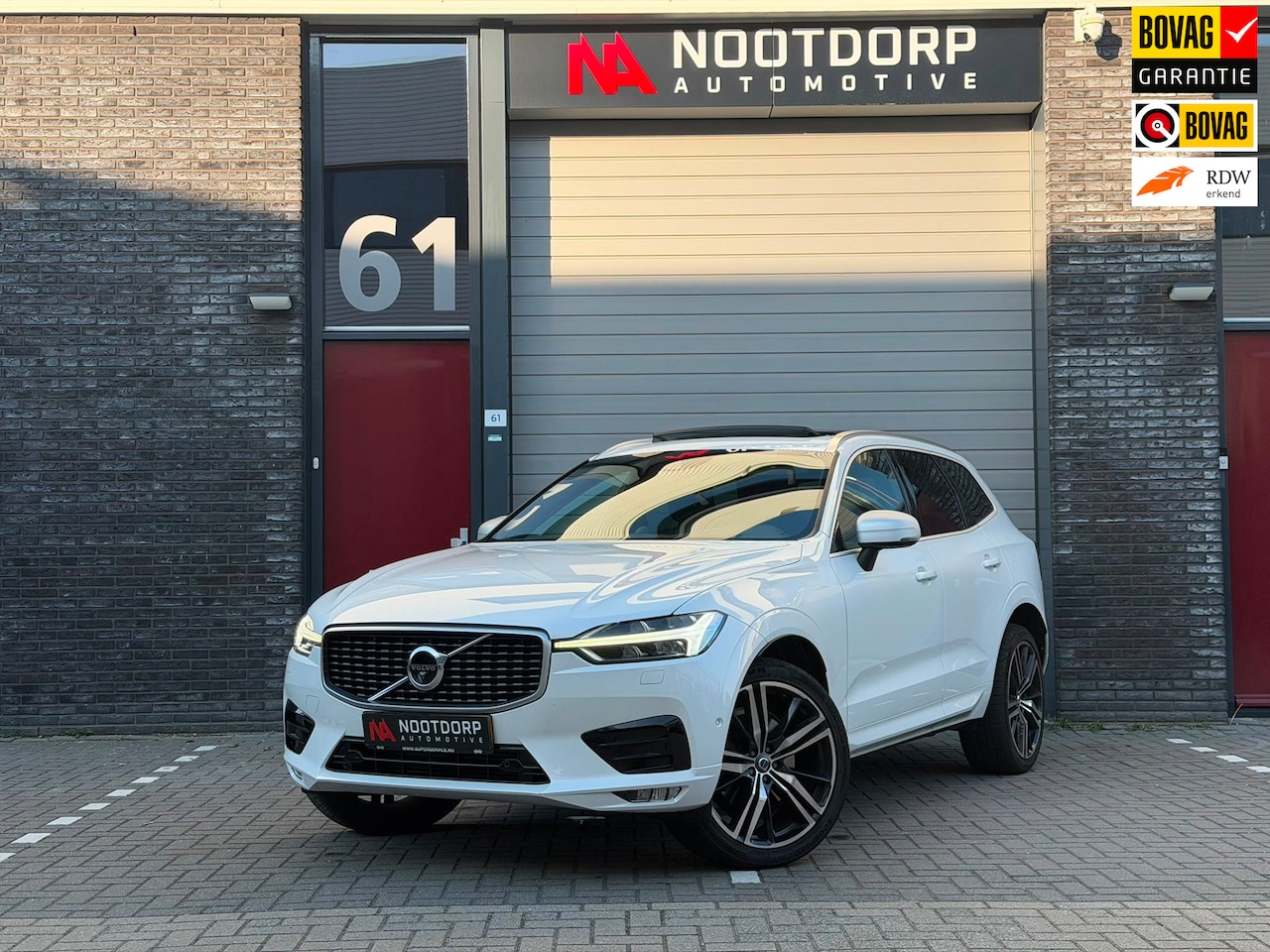 Volvo XC60 - 2.0 T6 AWD Inscription PANO/HUD/B&W/360/MEMORY/VOL - AutoWereld.nl