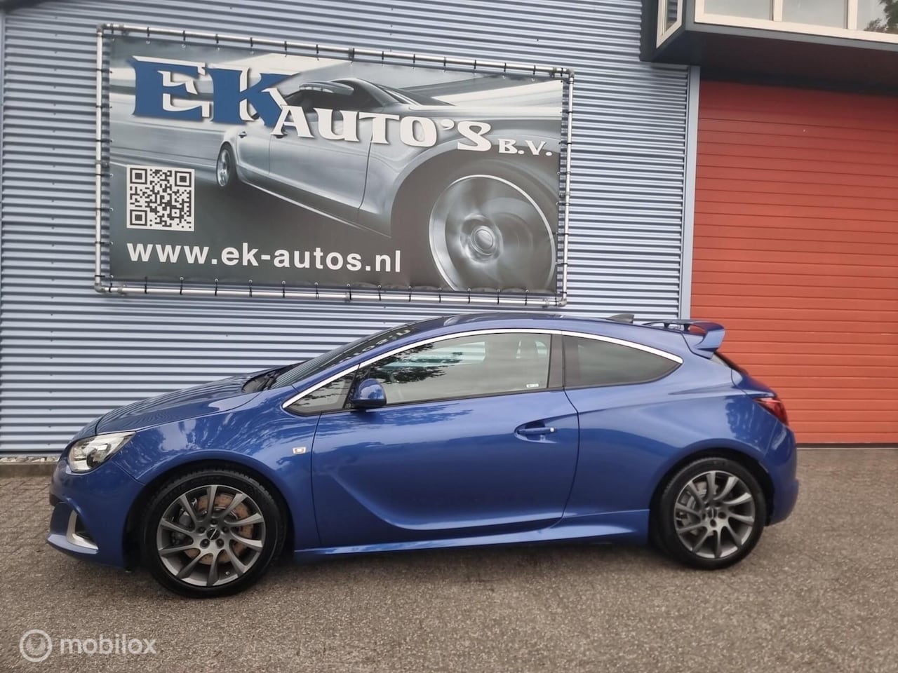 Opel Astra GTC - 2.0 Turbo OPC 280pk. Brembo, Recaro, Bi-Xenon - AutoWereld.nl