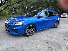 Ford Focus Wagon - 1.5 EcoBoost ST Line Business Pano,stoelverw,adapt,cam
