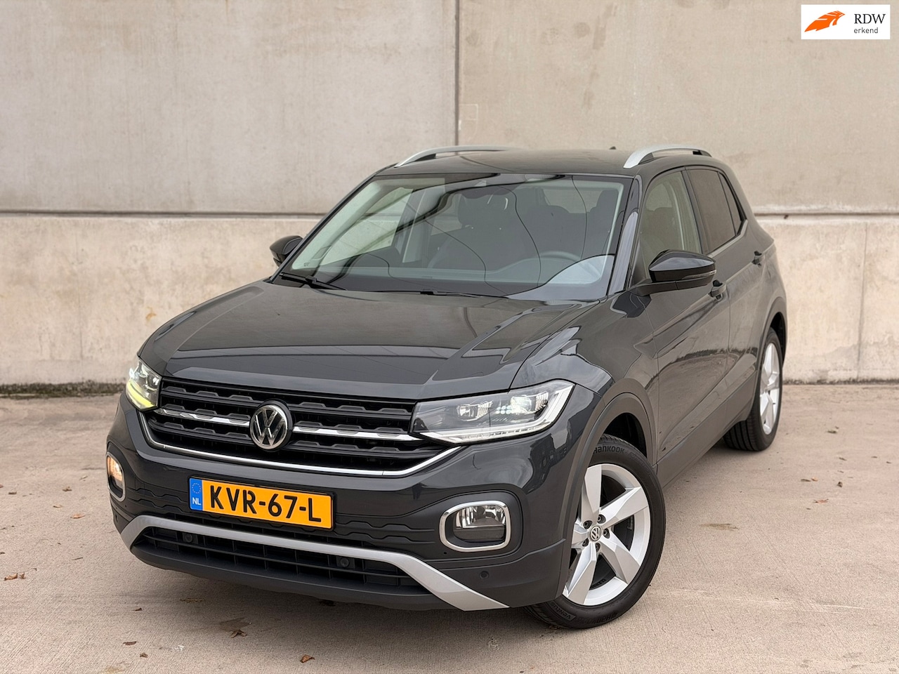 Volkswagen T-Cross - 1.0 TSI Style LED 17'' Stoelverw CarPlay - AutoWereld.nl