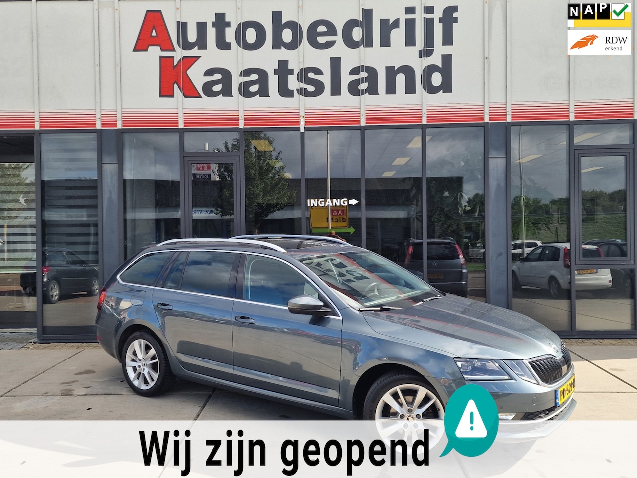 Skoda Octavia Combi - 1.6 TDI Greentech Style Busines - Pano - Navi - Cruise - - AutoWereld.nl