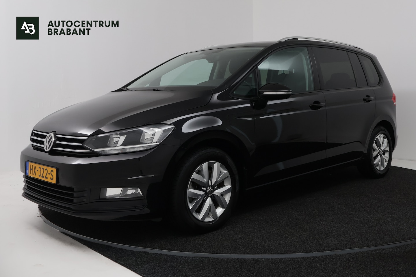 Volkswagen Touran - 1.2 TSI Comfortline (CRUISE CONTROL, NAVIGATIE, CARPLAY, PARKEERSENSOREN) - AutoWereld.nl