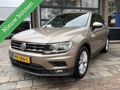 Volkswagen Tiguan - 1.4 TSI ACT Automaat | Camera | Trekhaak | CarPlay