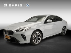BMW 2-serie Gran Coupé - 220 | M-Sportpakket | LED | Navigatie | Sportstoelen | Shadow line | DAB | Alu 18 inch