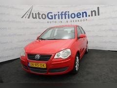 Volkswagen Polo - 1.4-16V Optive nette 5-deurs met trekhaak en nieuwe APK bij aflevering