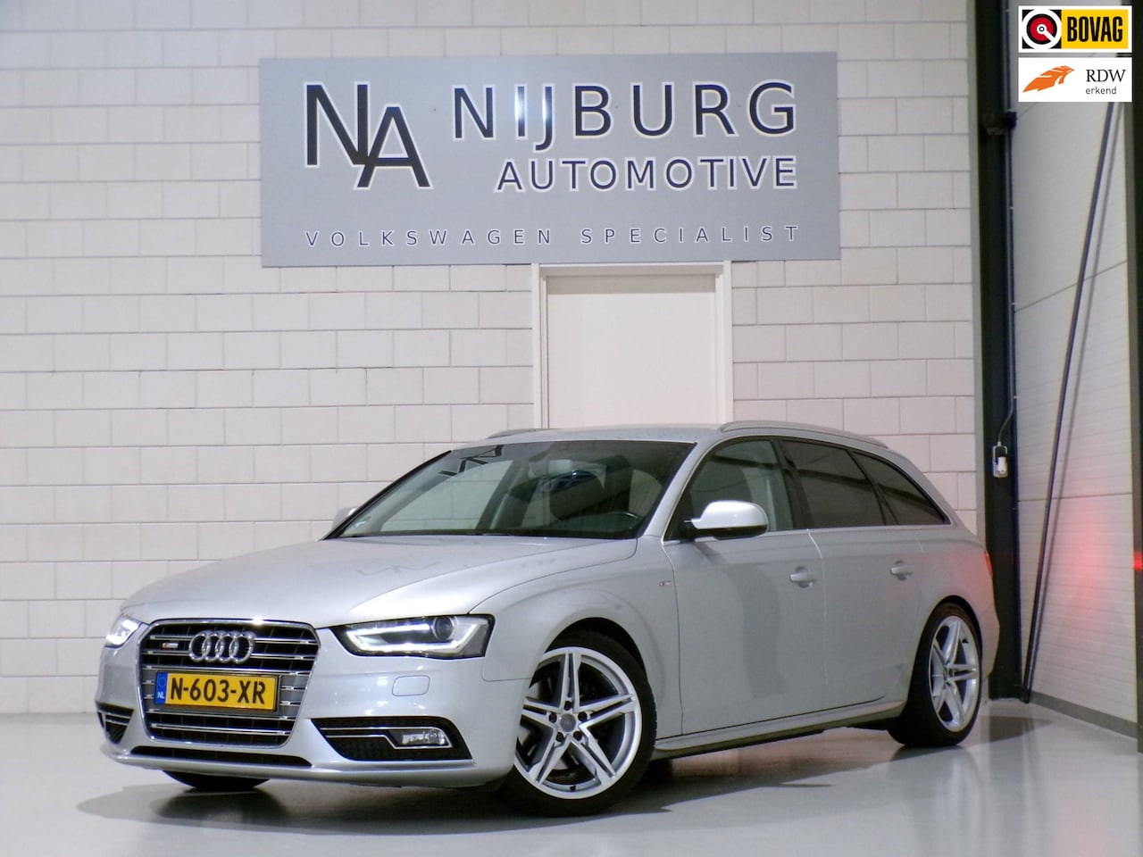 Audi A4 Avant - 1.8 TFSI S-Line Edition Trekhaak Stoelverwarming Xenon-LED Bluetooth Parkeersensoren Navig - AutoWereld.nl