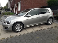 Volkswagen Golf - 1.2 TSI Trendline