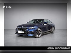 BMW i5 - eDrive40 M Sport Edition 84 kWh | M-Sport Pro | Trekhaak | Comfortpakket | Comfort Stoelen